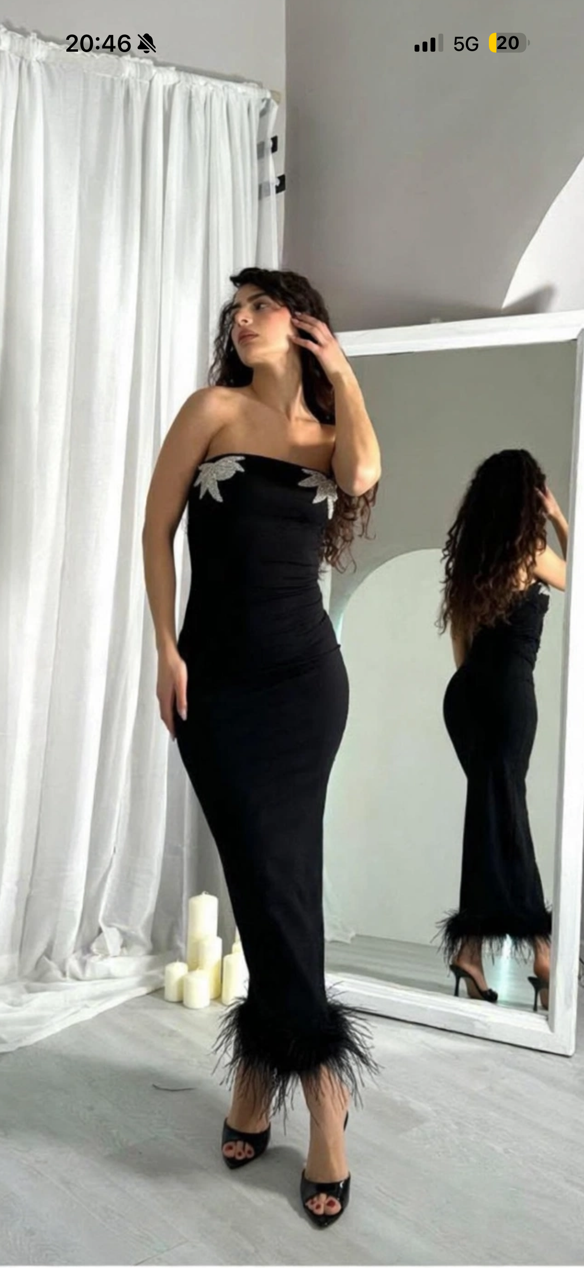 Abito tubino Venom con piume e strass