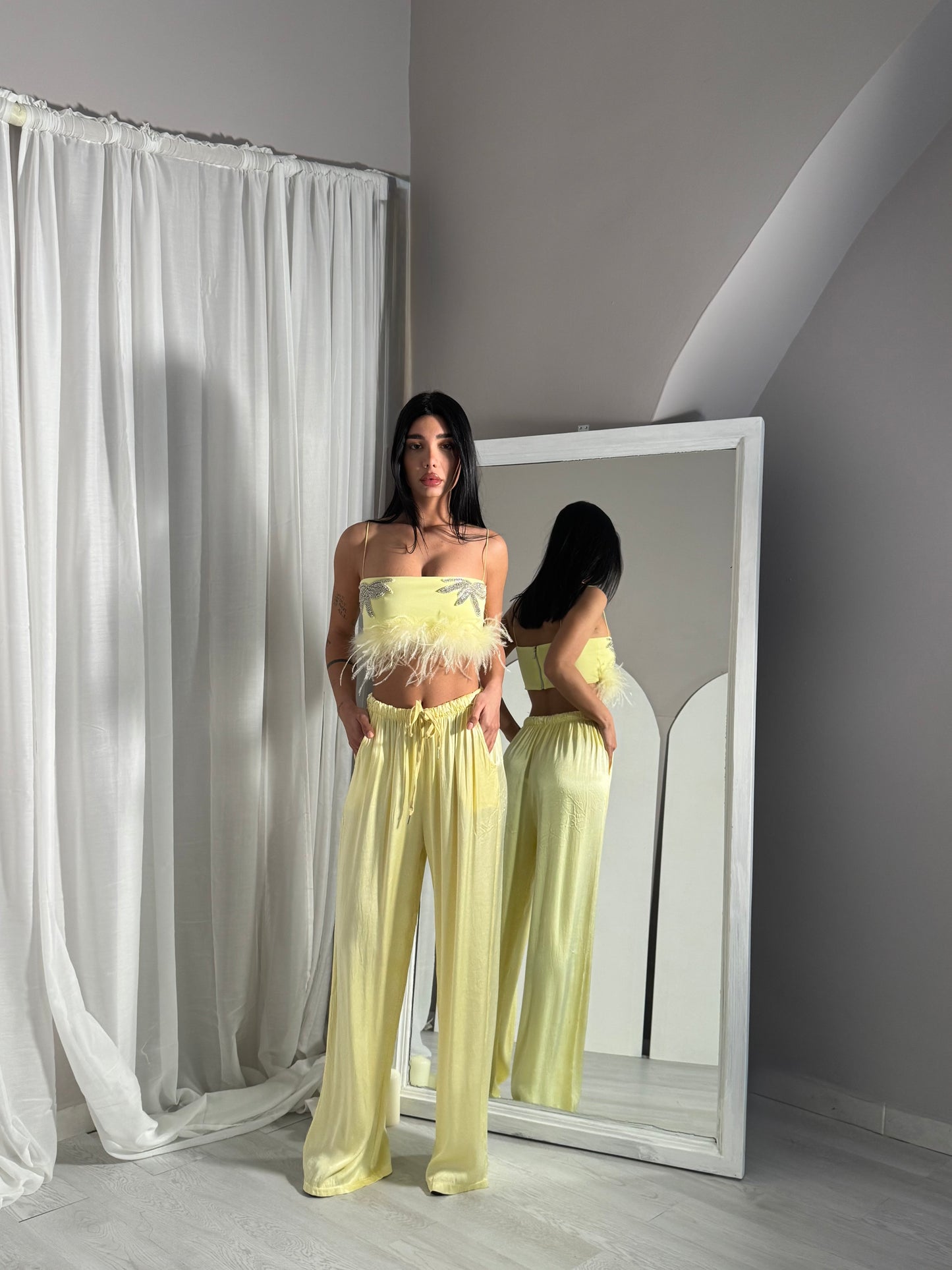 Pantaloni Suade