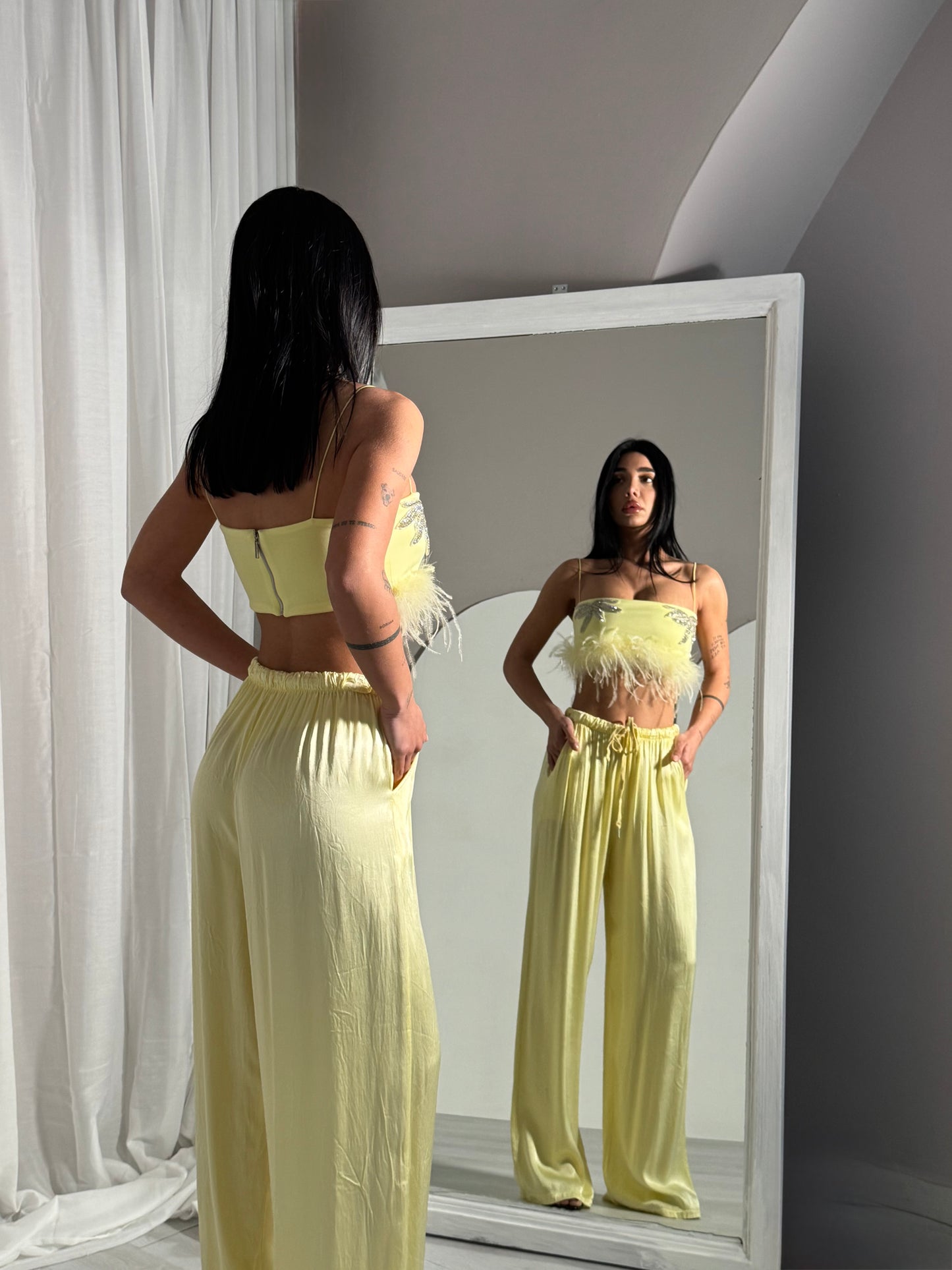Pantaloni Suade